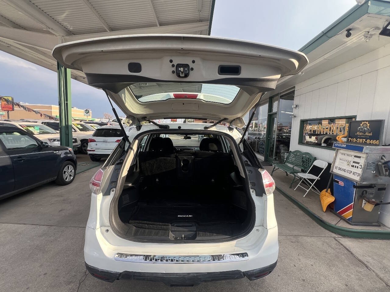 Used 2015 Nissan Rogue S AWD/4WD image 8