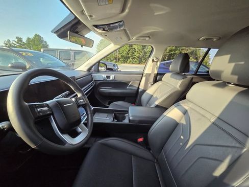 Used 2025 Hyundai Santa Fe SEL FWD image 10