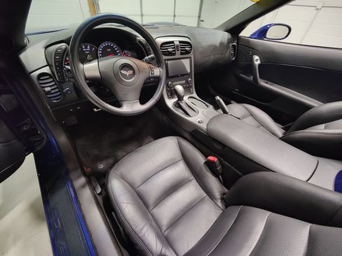 Used 2007 Chevrolet Corvette Convertible w/ Preferred Equipment Group image 27