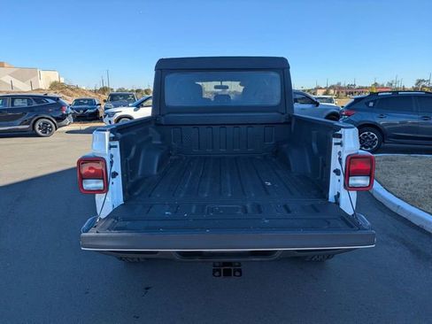 Used 2021 Jeep Gladiator Sport w/ Trailer Tow Package image 12