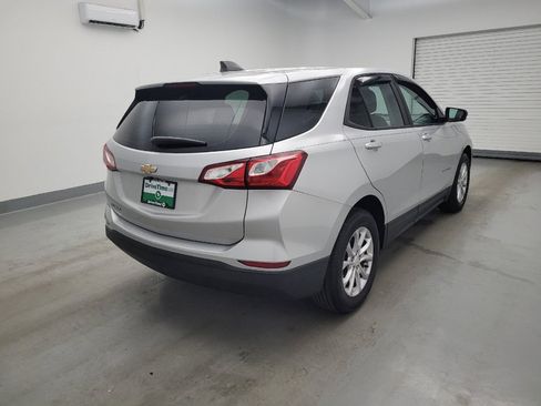 Used 2020 Chevrolet Equinox LS FWD image 9