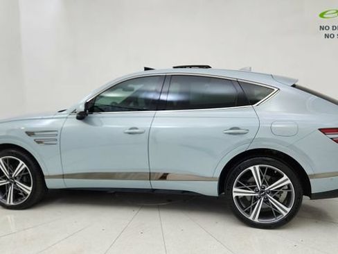 Used 2025 Genesis GV80 3.5T e-SC AWD/4WD image 4