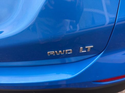 Used 2024 Chevrolet Equinox LT image 32