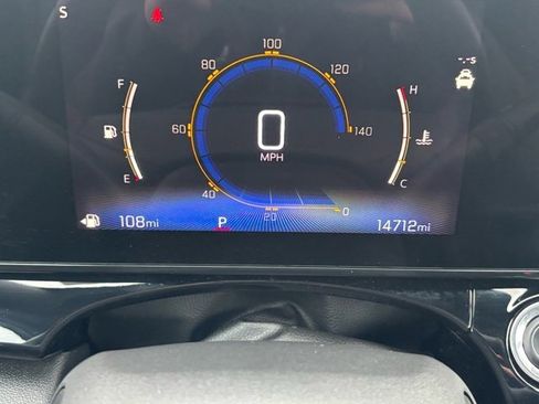 Certified 2025 Chevrolet Trax RS w/ Sunroof Package image 23