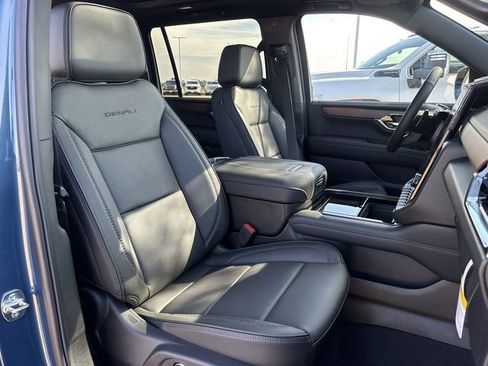 New 2026 GMC Yukon XL Denali w/ Sun & Power Step Package image 26