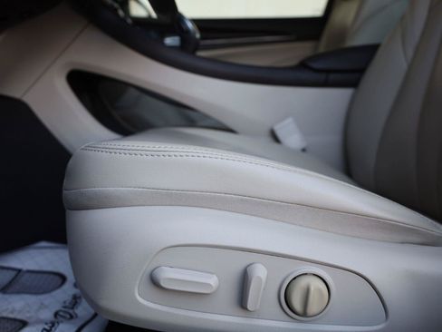 Used 2017 Buick LaCrosse Preferred FWD image 19