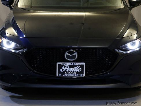 Used 2020 MAZDA MAZDA3 Premium Package image 6