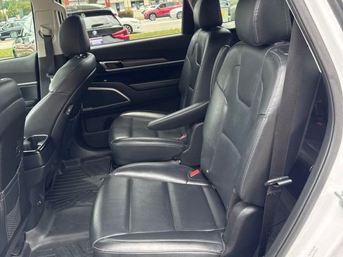 Used 2021 Kia Telluride S FWD image 7