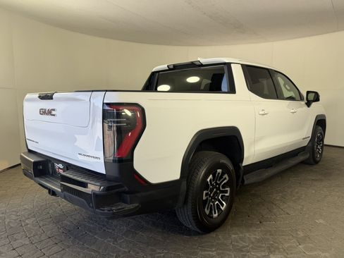Used 2026 GMC Sierra EV Elevation AWD/4WD image 9