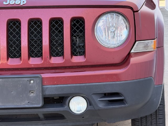 Used 2015 Jeep Patriot High Altitude FWD image 8