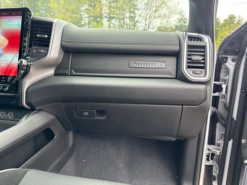 New 2026 RAM 2500 Laramie AWD/4WD image 30