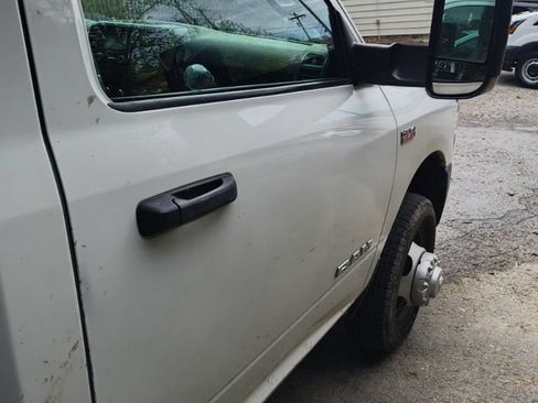 Used 2019 RAM 3500 Tradesman AWD/4WD image 17