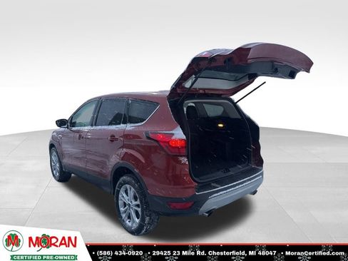 Used 2019 Ford Escape SE image 28