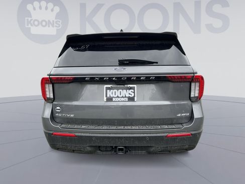 New 2026 Ford Explorer Active AWD/4WD image 5