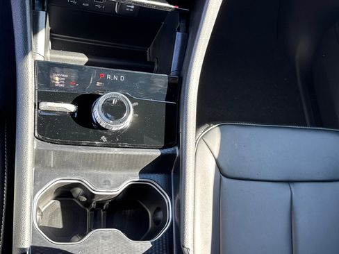 New 2025 Jeep Grand Cherokee Limited image 15