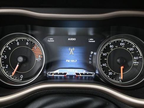 Used 2017 Jeep Cherokee High Altitude AWD/4WD image 27