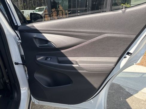 Used 2024 Buick Envista Avenir image 20