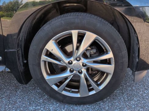Used 2015 INFINITI QX60 FWD w/ Deluxe Touring Package image 11