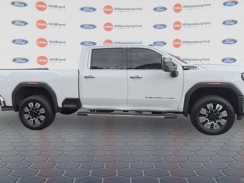 Used 2025 GMC Sierra 2500 Denali w/ Denali Reserve Package image 3