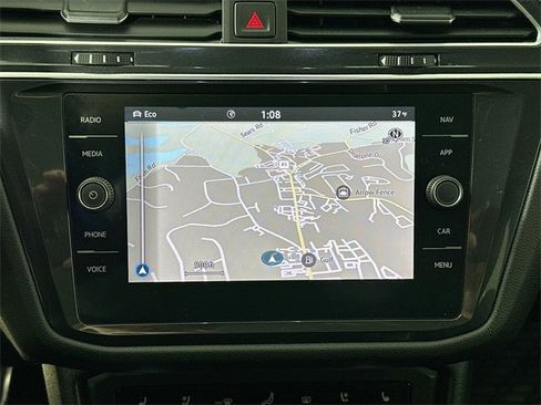 Used 2022 Volkswagen Tiguan SEL R-Line image 12