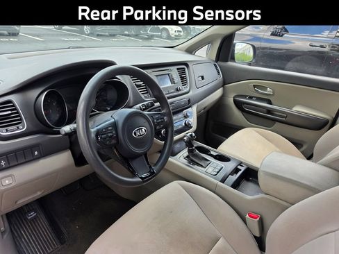 Used 2015 Kia Sedona LX w/ LX Convenience Package FWD image 7