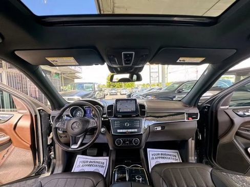 Used 2018 Mercedes-Benz GLS 450 4MATIC w/ Premium Package image 16