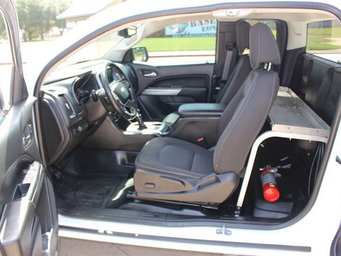 Used 2022 Chevrolet Colorado LT w/ Fleet Safety Package RWD image 20