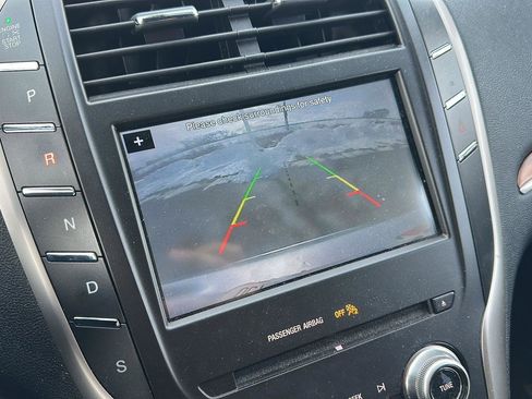 Used 2017 Lincoln MKC Select w/ Select Plus Package image 20