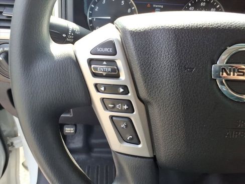 Used 2021 Nissan Titan SV AWD/4WD image 28