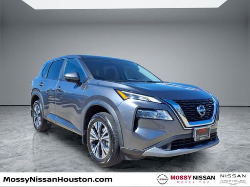 Used 2022 Nissan Rogue SV FWD image 1