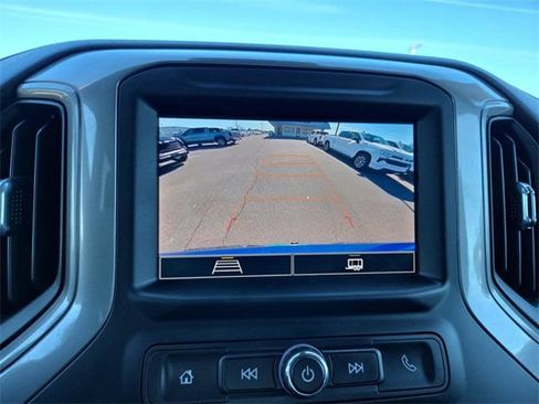 Used 2022 Chevrolet Silverado 1500 Custom image 24