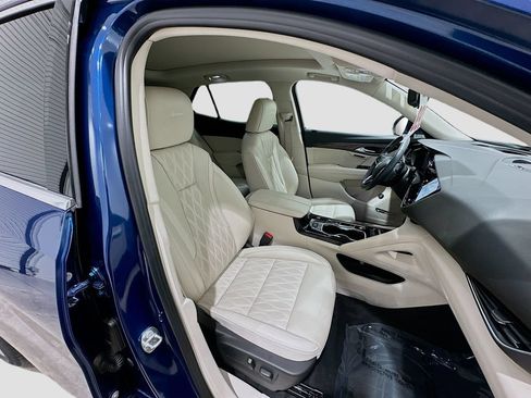 Used 2023 Buick Envision Avenir FWD image 29
