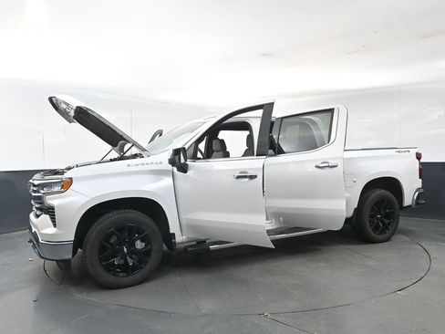 Used 2022 Chevrolet Silverado 1500 LTZ w/ LTZ Convenience Package II image 31