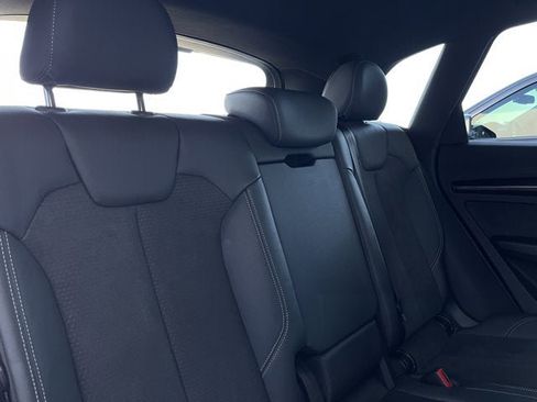 Used 2022 Audi SQ5 Premium w/ Convenience Package image 29