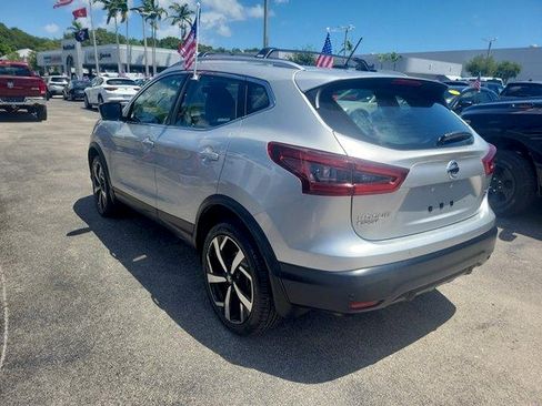Used 2020 Nissan Rogue Sport SL FWD image 5