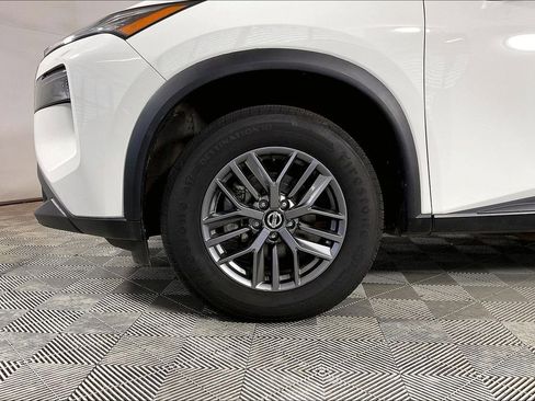 Used 2021 Nissan Rogue S image 8