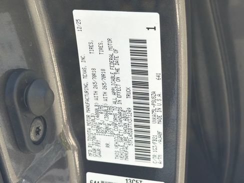 Used 2026 Toyota Tundra SR5 w/ SR5 Convenience Package AWD/4WD image 33