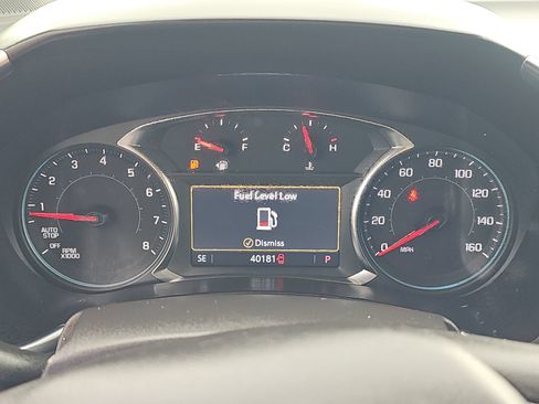 Used 2023 Chevrolet Equinox Premier AWD/4WD image 10