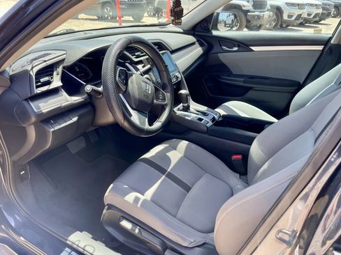 Used 2017 Honda Civic EX image 9