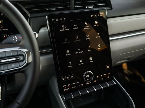 New 2026 GMC Terrain Denali w/ LPO, Floor Liner Package image 24