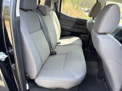 Used 2023 Toyota Tacoma SR AWD/4WD image 14