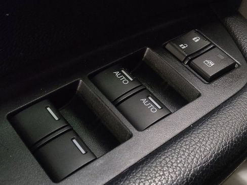 Used 2019 Honda Pilot Touring image 27