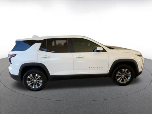 Used 2025 Chevrolet Equinox LT image 16