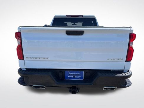 Used 2019 Chevrolet Silverado 1500 Custom Trail Boss w/ Custom Convenience Package AWD/4WD image 6