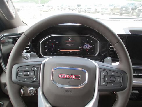 New 2026 GMC Sierra 1500 SLT w/ SLT Premium Package AWD/4WD image 18