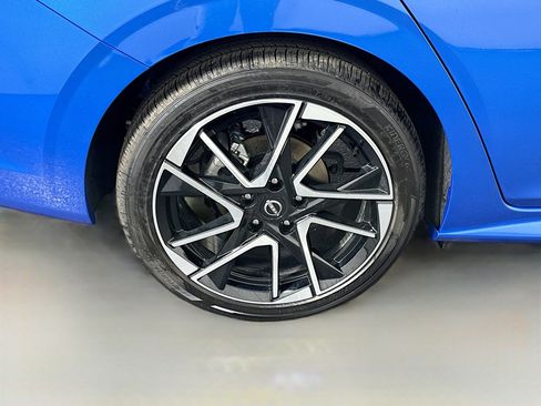 Used 2025 Nissan Sentra SR FWD image 33