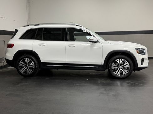 Used 2026 Mercedes-Benz GLB 250 image 3