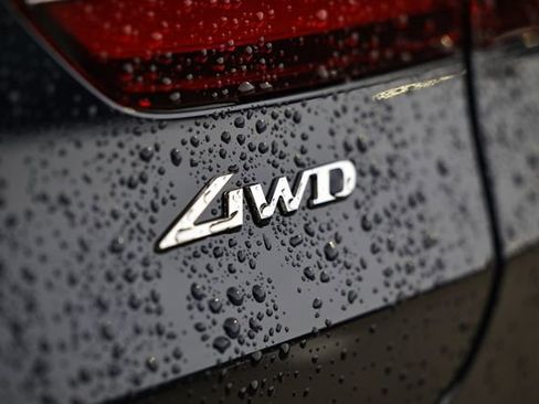 New 2026 Genesis GV80 3.5T e-SC image 11