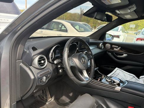 Used 2016 Mercedes-Benz GLC 300 4MATIC image 19