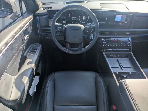 Used 2024 Hyundai Santa Fe Calligraphy image 17